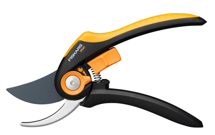 Fiskars beskjæringssaks SmartFit P541